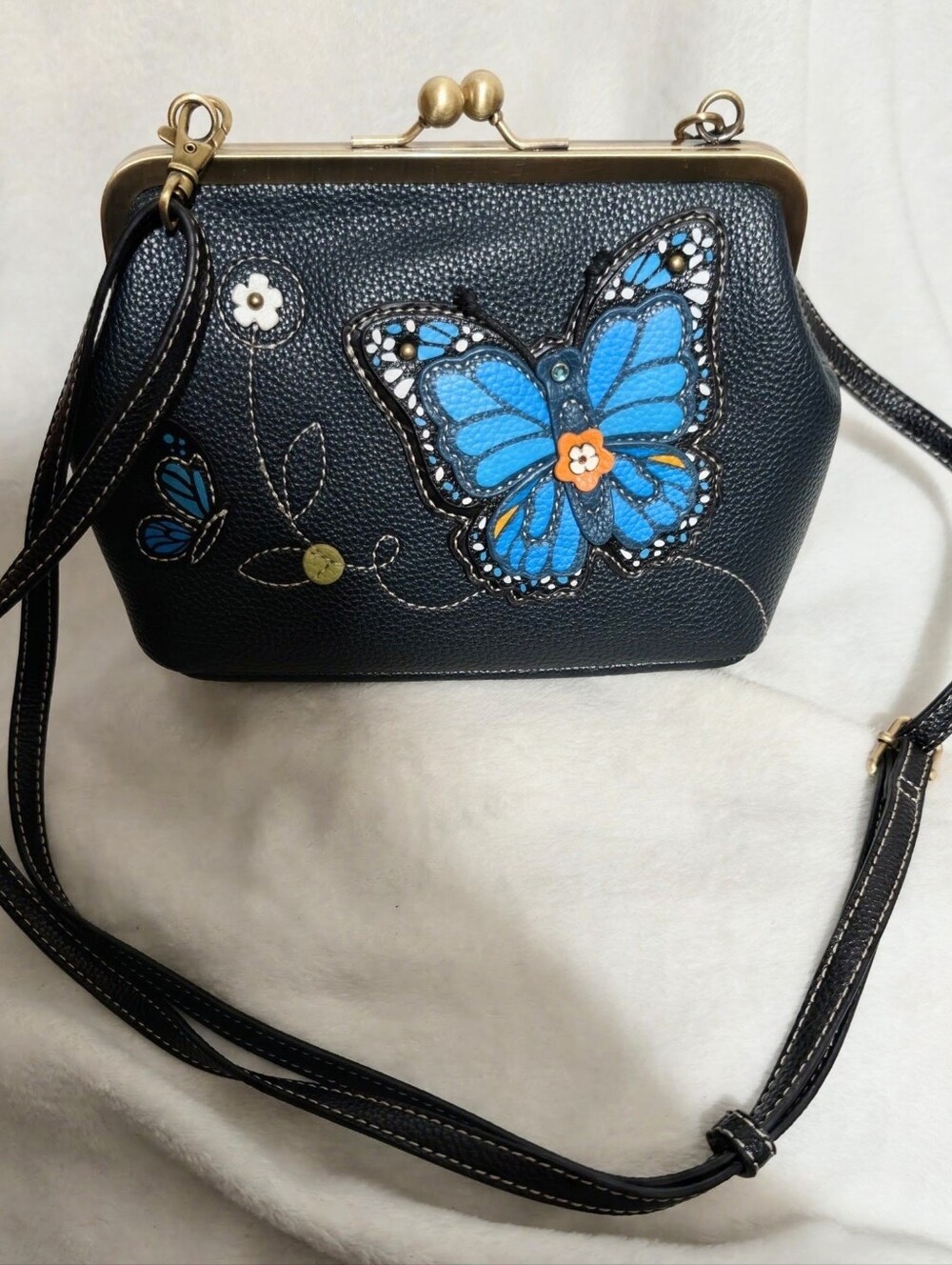 NWOT Beautiful Chala Navy Blue Kisslock Butterfly Crossbody Or Shoulder Bag.